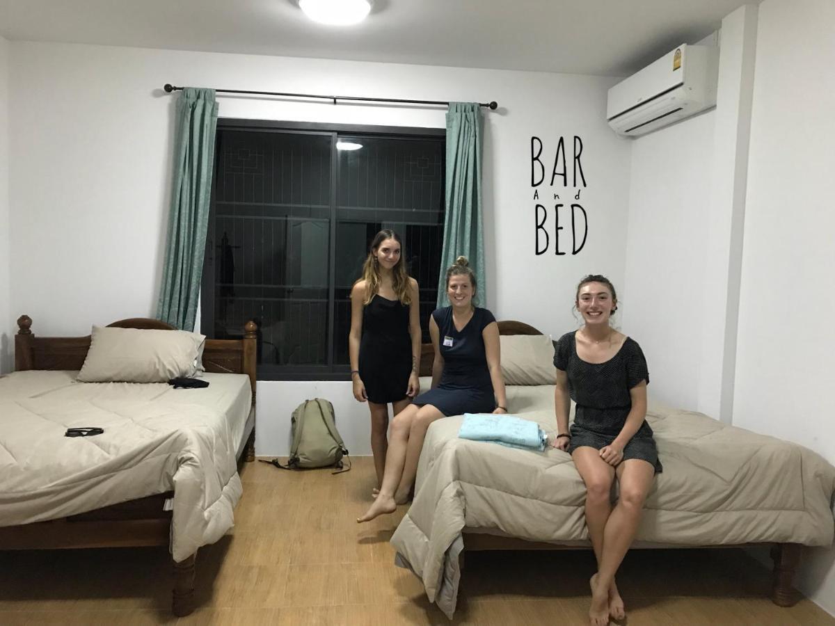 Hostel Barandbed Urt Surat Thani Pokoj fotografie